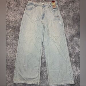 Levi’s Women’s High Rise Cinch Baggy Jeans - Light Wash Size 25x31 NWT